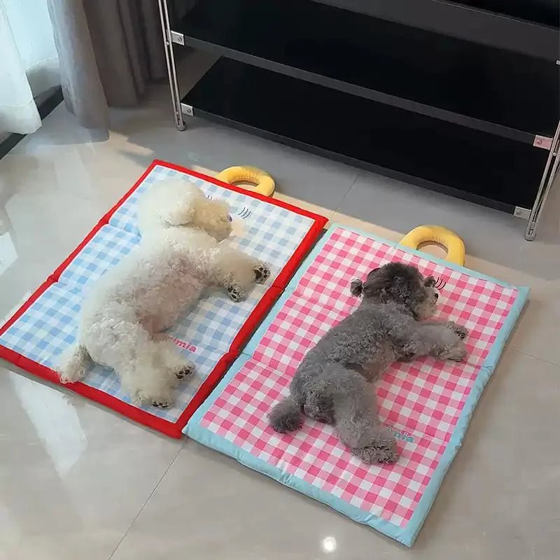 Tapete Refrescante Xadrez para Pets – Frescor para Cães e Gatos