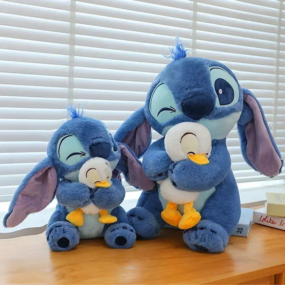 Pelúcia Stitch com Patinho