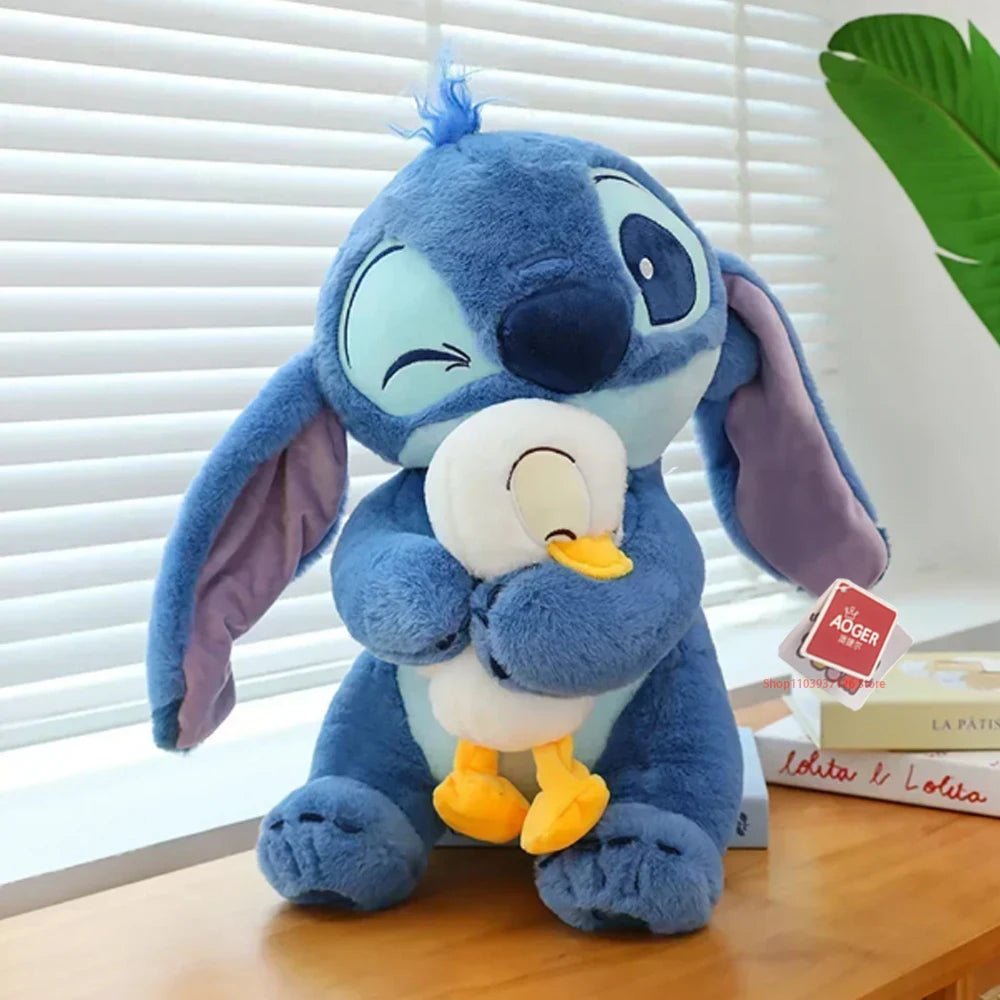 Pelúcia Stitch com Patinho